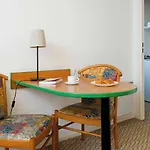 Adagio Access Paris Lejlighedshotel *