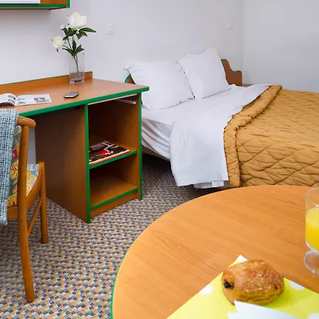 Adagio Access Paris Apartahotel 3*