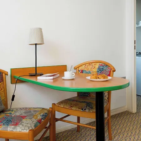 Adagio Access Paris Aparthotel *