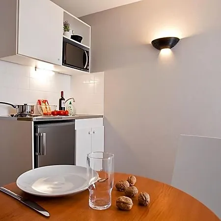 Adagio Access Paris