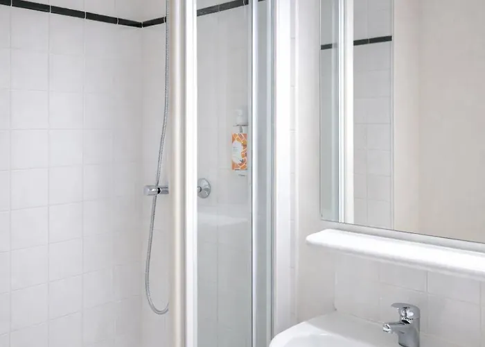 Adagio Access Paris Мезон-Альфор